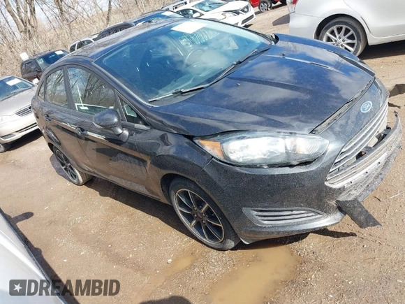 2015 Ford Fiesta SE with VIN 3FADP4BJ6FM150720, listed as a IAAI auction lot 41733922 with 98,336 mi miles. Bid and sale history available at carsss.com. Image 1.