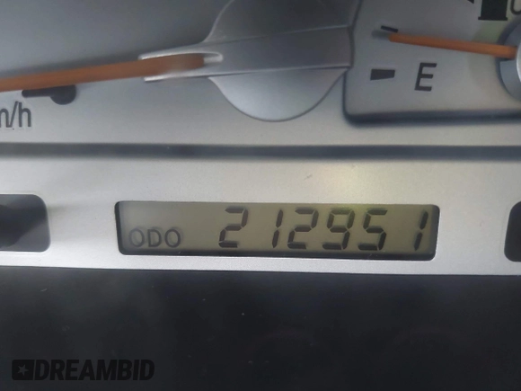 2003 Toyota Camry LE with VIN 4T1BE32K13U250477, listed as a IAAI auction lot 41996101 with 212,951 mi miles and . Bid and sale history available at DreamBid. Image 15.