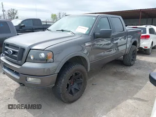 2004 Ford F-150 XLT with VIN 1FTPW14544KC27775, listed as a IAAI auction lot 41935541 with 2,690,365 mi miles. Bid and sale history available at carsss.com. Image 2.