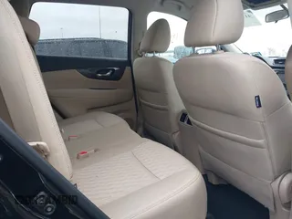 2017 Nissan Rogue SL with VIN 5N1AT2MVXHC822310, listed as a IAAI auction lot 41929934 with 67,561 mi miles. Bid and sale history available at carsss.com. Image 8.