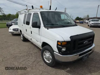 2012 Ford Econoline Cargo Commercial z VIN 1FTNE2EL7CDB36273, wystawiony jako IAAI lot #42408928 z przebiegiem 143 428 mil mil oraz . Historia ofert i sprzedaży dostępna na DreamBid. Obrazek 28.