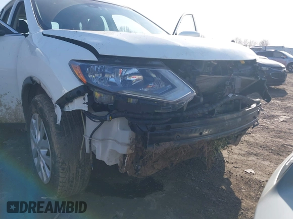2019 Nissan Rogue SV with VIN KNMAT2MV4KP548848, listed as a IAAI auction lot 41802238 with 198,710 mi miles and . Bid and sale history available at DreamBid. Image 6.