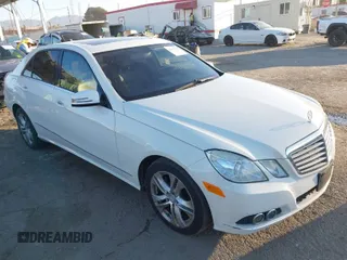 2011 Mercedes-Benz E-Class E 350 Luxury with VIN WDDHF5GB5BA326062, listed as a IAAI auction lot 41631853 with 1 mi miles. Bid and sale history available at carsss.com. Image 1.