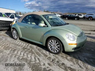2008 Volkswagen Beetle SE with VIN 3VWRF31Y78M400350, listed as a Copart auction lot 84229794 with 198,777 mi miles and Salvage title. Bid and sale history available at DreamBid. Image 4.