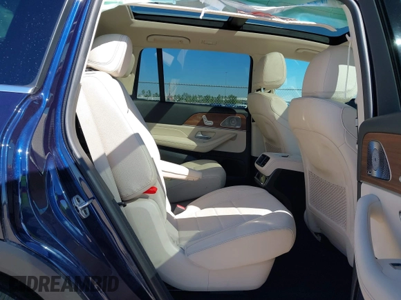 2021 Mercedes-Benz GLS with VIN 4JGFF5KE8MA451123, listed as a IAAI auction lot 41605751 with 23,092 mi miles. Bid and sale history available at carsss.com. Image 8.