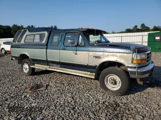 1995 Ford F-250 with VIN 1FTHX26F9SKB63176, listed as a Copart auction lot 71215594 with 133,511 mi miles and Clean Title. Bid and sale history available at carsss.com. Image 4.