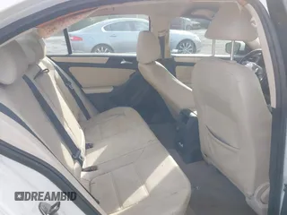 2011 Volkswagen Jetta SE с VIN 3VWDX7AJ1BM349792, выставлен на аукционе IAAI как лот 42081276 с пробегом 219 824 миль миль и . История ставок и продаж доступна на DreamBid. Изображение 8.