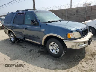 1998 Ford Expedition XLT with VIN 1FMRU17L8WLA61813, listed as a Copart auction lot 64687765 with 200,502 mi miles and Salvage title. Bid and sale history available at DreamBid. Image 4.
