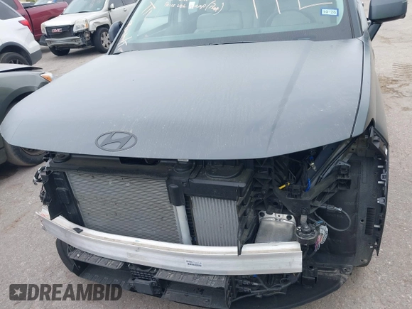 2024 Hyundai Santa Fe Calligraphy with VIN 5NMP54GL0RH058551, listed as a IAAI auction lot 42023032 with 7,053 mi miles and . Bid and sale history available at DreamBid. Image 6.