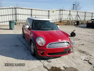 2007 MINI Hardtop z VIN WMWMF33547TT54263, wystawiony jako Copart lot #53400615 z przebiegiem 66 067 mil mil oraz Szkoda całkowita • Salvage title. Historia ofert i sprzedaży dostępna na DreamBid. Obrazek 11.