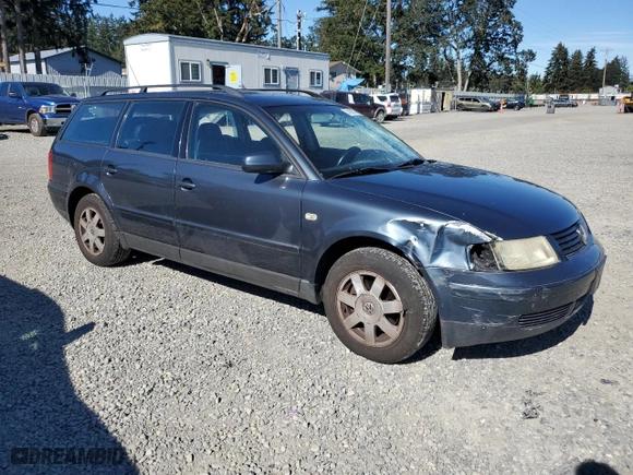 2001 Volkswagen Passat GLS with VIN WVWHH63B01E033953, listed as a Copart auction lot 74086794 with 135,066 mi miles and Salvage Title. Bid and sale history available at carsss.com. Image 4.