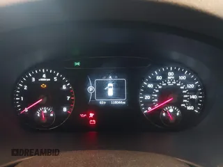 2016 Kia Sorento EX with VIN 5XYPH4A19GG033153, listed as a IAAI auction lot 41750622 with 118,044 mi miles. Bid and sale history available at carsss.com. Image 7.