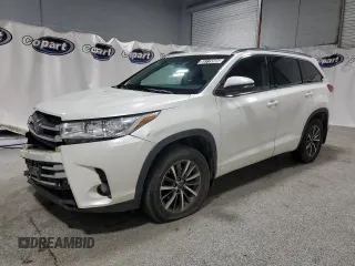 2017 Toyota Highlander XLE z VIN 5TDJZRFH3HS517636, wystawiony jako Copart lot #55115505 z przebiegiem 159 202 mil mil oraz Czysty tytuł • Clean title. Historia ofert i sprzedaży dostępna na DreamBid. Obrazek 1.