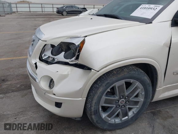 2012 GMC Acadia Denali with VIN 1GKKVTED3CJ151425, listed as a IAAI auction lot 41810932 with 180,671 mi miles. Bid and sale history available at carsss.com. Image 6.