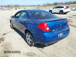 2007 Pontiac G6 GT with VIN 1G2ZH58N974256318, listed as a IAAI auction lot 41780431 with 202,994 mi miles. Bid and sale history available at carsss.com. Image 3.