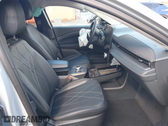 2024 Ford Mustang Mach-E Select с VIN 3FMTK1R47RMA03731, выставлен на аукционе IAAI как лот 41778026 с пробегом Не указан миль и . История ставок и продаж доступна на DreamBid. Изображение 5.