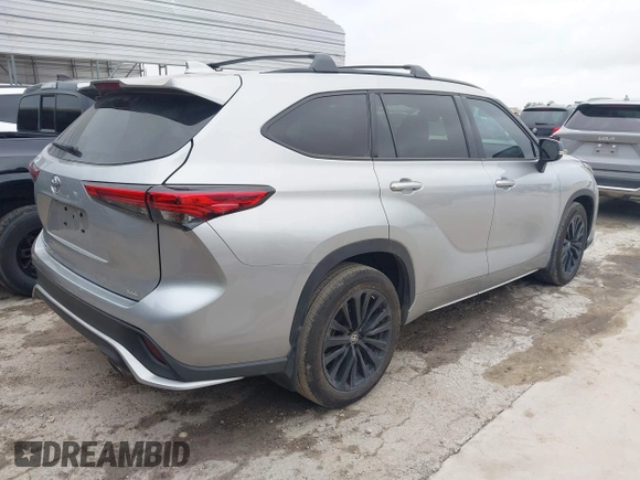 2023 Toyota Highlander L with VIN 5TDKDRAH5PS527304, listed as a IAAI auction lot 42062249 with 20,950 mi miles and . Bid and sale history available at DreamBid. Image 4.