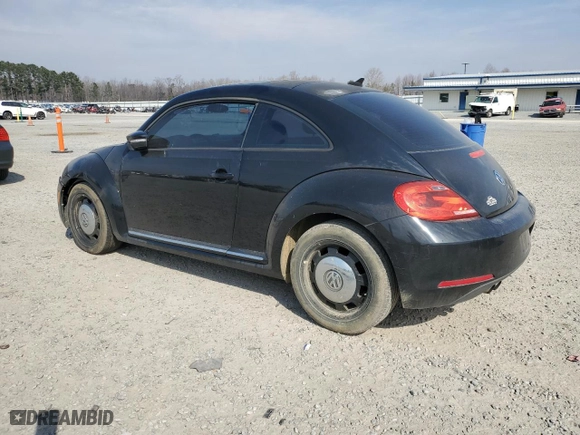 2013 Volkswagen Beetle Coupe 2.5L with VIN 3VWJP7AT8DM664287, listed as a Copart auction lot 46989865 with 124,974 mi miles and Salvage Title. Bid and sale history available at carsss.com. Image 2.