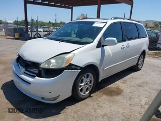 2005 Toyota Sienna XLE with VIN 5TDZA22C25S350614, listed as a IAAI auction lot 42179349 with 219,852 mi miles and . Bid and sale history available at carsss.com. Image 2.