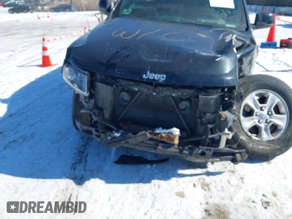 2016 Jeep Grand Cherokee Laredo z VIN 1C4RJFAG0GC425732, wystawiony jako IAAI lot #41641806 z przebiegiem 174 871 mil mil oraz . Historia ofert i sprzedaży dostępna na DreamBid. Obrazek 18.