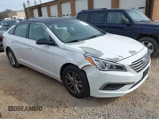 2016 Hyundai Sonata SE z VIN 5NPE24AF0GH321088, wystawiony jako IAAI lot #41611537 z przebiegiem 108 331 mil mil oraz . Historia ofert i sprzedaży dostępna na DreamBid. Obrazek 1.