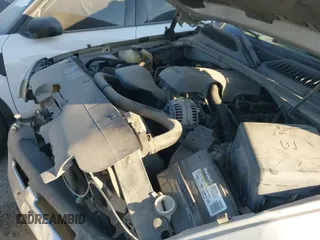 2005 Chevrolet Silverado 1500 Z71 z VIN 2GCEK13T851207808, wystawiony jako IAAI lot #43341545 z przebiegiem 244 619 mil mil oraz . Historia ofert i sprzedaży dostępna na DreamBid. Obrazek 23.