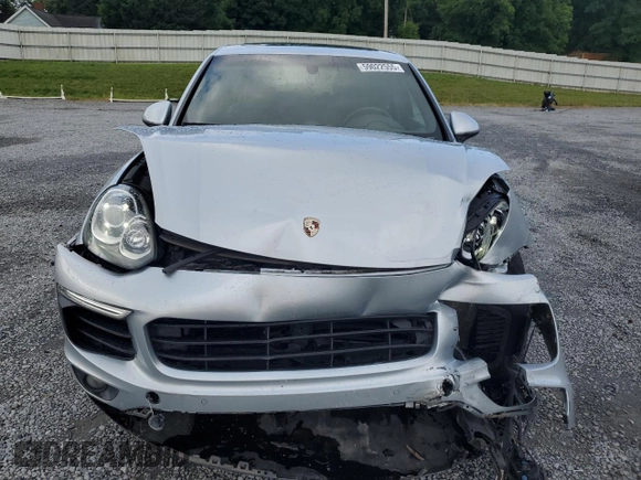 2015 Porsche Cayenne Diesel with VIN WP1AF2A2XFLA43278, listed as a Copart auction lot 59022555 with 151,469 mi miles and Salvage title. Bid and sale history available at DreamBid. Image 5.