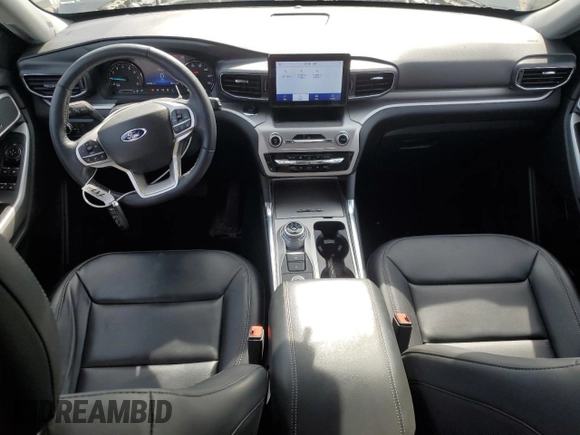 2022 Ford Explorer XLT with VIN 1FMSK8DH1NGB72503, listed as a Copart auction lot 51322615 with 24,650 mi miles and Salvage Title. Bid and sale history available at DreamBid. Image 8.
