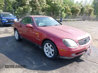 1999 Mercedes-Benz SLK-Class with VIN WDBKK47F0XF088123, listed as a IAAI auction lot 41991751 with 275,370 mi miles. Bid and sale history available at carsss.com. Image 1.