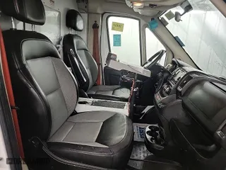 2015 Ram ProMaster Cargo Van with VIN 3C6TRVAG3FE517571, listed as a IAAI auction lot 42015510 with 137,896 mi miles. Bid and sale history available at carsss.com. Image 1.
