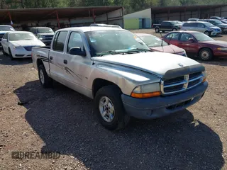 2001 Dodge Dakota Sport with VIN 1B7GL2AX91S123461, listed as a IAAI auction lot 41660334 with 1 mi miles. Bid and sale history available at carsss.com. Image 1.