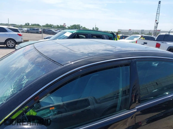2012 Toyota Avalon z VIN 4T1BK3DB1CU443265, wystawiony jako IAAI lot #42676482 z przebiegiem 70 747 mil mil oraz . Historia ofert i sprzedaży dostępna na DreamBid. Obrazek 17.