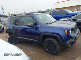2018 Jeep Renegade Trailhawk with VIN ZACCJBCB6JPH00636, listed as a IAAI auction lot 41490206 with 111,373 mi miles. Bid and sale history available at carsss.com. Image 13.
