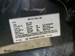 2024 Tesla Model Y with VIN 7SAYGDED0RF125308, listed as a Copart auction lot 61614675 with 11,608 mi miles and Salvage title. Bid and sale history available at DreamBid. Image 13.