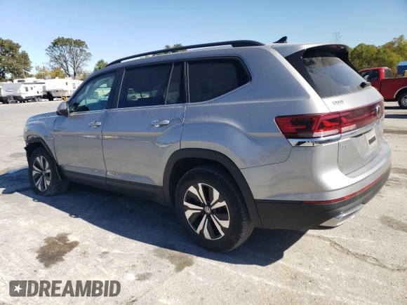 2024 Volkswagen Atlas SE with VIN 1V2DR2CAXRC527996, listed as a Copart auction lot 74796794 with 18,934 mi miles and Salvage title. Bid and sale history available at DreamBid. Image 2.