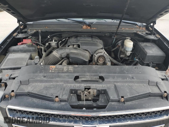 2011 Chevrolet Tahoe LT z VIN 1GNSKBE05BR258317, wystawiony jako Copart lot #54771685 z przebiegiem 214 722 mil mil oraz Szkoda całkowita • Salvage title. Historia ofert i sprzedaży dostępna na DreamBid. Obrazek 12.