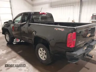 2019 Chevrolet Colorado 4WD Work Truck z VIN 1GCHTBENXK1192664, wystawiony jako IAAI lot #41883583 z przebiegiem 132 753 mil mil oraz . Historia ofert i sprzedaży dostępna na DreamBid. Obrazek 3.
