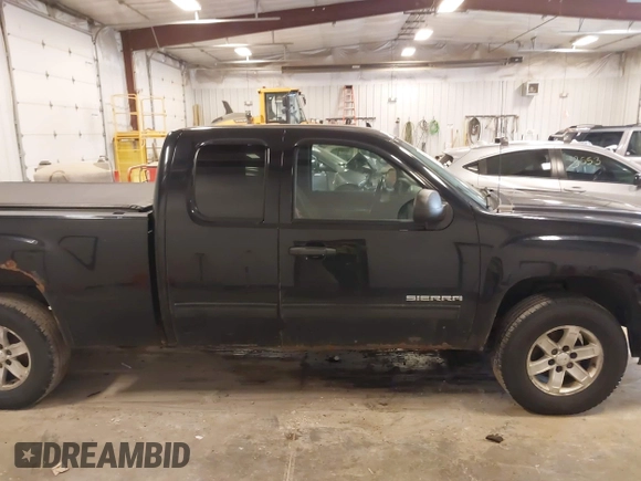 2009 GMC Sierra 1500 SLE with VIN 1GTEK29029Z297795, listed as a IAAI auction lot 41980874 with 231,268 mi miles. Bid and sale history available at carsss.com. Image 13.