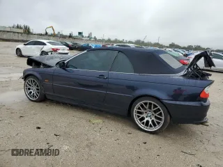 2001 BMW 3 Series 325Ci with VIN WBABS33441JY51892, listed as a Copart auction lot 89110735 with 142,771 mi miles and Salvage Title. Bid and sale history available at carsss.com. Image 2.