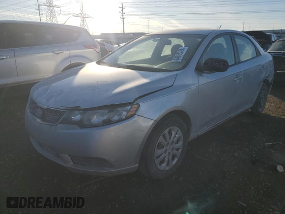 2013 Kia Forte LX with VIN KNAFT4A25D5663773, listed as a Copart auction lot 84085324 with 10,600 mi miles and Salvage Title. Bid and sale history available at carsss.com. Image 1.