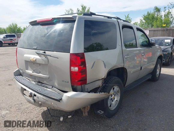 2008 Chevrolet Tahoe 3LT z VIN 1GNFK13018J213428, wystawiony jako IAAI lot #42236022 z przebiegiem 182 725 mil mil oraz . Historia ofert i sprzedaży dostępna na DreamBid. Obrazek 12.