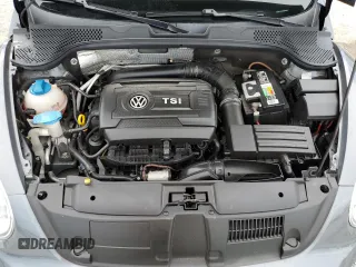 2014 Volkswagen Beetle Entry z VIN 3VWF17AT2EM642942, wystawiony jako Copart lot #60241445 z przebiegiem 70 780 mil mil oraz Szkoda całkowita • Salvage title. Historia ofert i sprzedaży dostępna na DreamBid. Obrazek 11.
