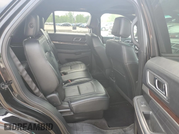 2016 Ford Explorer Platinum z VIN 1FM5K8HT7GGB81771, wystawiony jako Copart lot #59723825 z przebiegiem 117 934 mil mil oraz Szkoda całkowita • Salvage title. Historia ofert i sprzedaży dostępna na DreamBid. Obrazek 11.