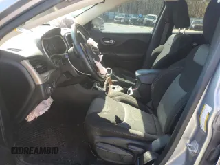 2016 Jeep Cherokee Altitude with VIN 1C4PJLAB8GW324673, listed as a Copart auction lot 50085625 with 117,588 mi miles and Salvage title. Bid and sale history available at DreamBid. Image 7.