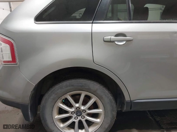 2007 Ford Edge SEL with VIN 2FMDK48C67BB66867, listed as a IAAI auction lot 41721906 with 174,780 mi miles. Bid and sale history available at carsss.com. Image 6.