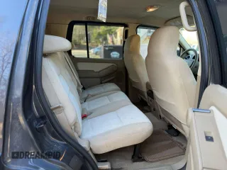 2007 Ford Explorer XLT with VIN 1FMEU73E27UA72214, listed as a Copart auction lot 53916955 with 221,707 mi miles and Clean Title. Bid and sale history available at carsss.com. Image 6.