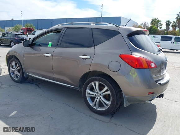 2009 Nissan Murano SL with VIN JN8AZ18W99W128700, listed as a IAAI auction lot 42021096 with 209,751 mi miles. Bid and sale history available at carsss.com. Image 3.