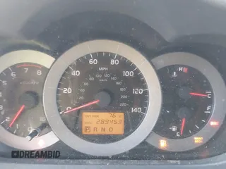 2007 Toyota RAV4 with VIN JTMZD33V475074183, listed as a IAAI auction lot 41736283 with 289,453 mi miles. Bid and sale history available at carsss.com. Image 7.