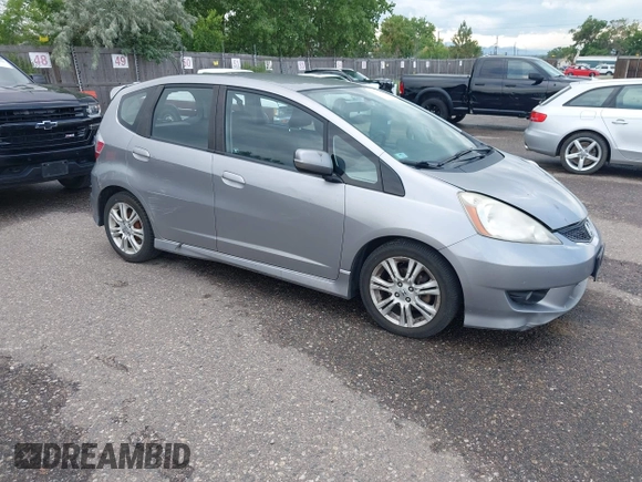 2010 Honda Fit Sport с VIN JHMGE8H43AS026506, выставлен на аукционе IAAI как лот 42393484 с пробегом 270 599 миль миль и . История ставок и продаж доступна на DreamBid. Изображение 1.