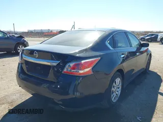 2014 Nissan Altima 2.5 S with VIN 1N4AL3AP3EN390472, listed as a IAAI auction lot 41666494 with 82,619 mi miles. Bid and sale history available at carsss.com. Image 4.